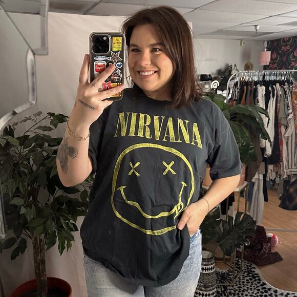 Daydreamer Tops - Daydreamer Nirvana Graphic Print Short Sleeve Knit Tee Gray Size Small